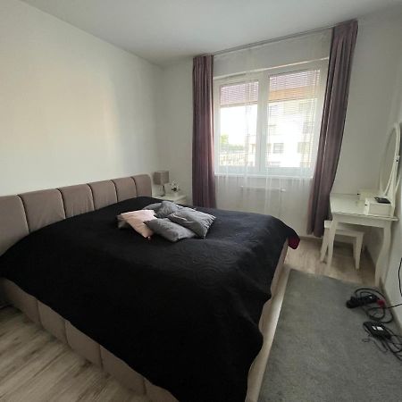 Diamond Apartments - 3 Bedroom, Luxurious Apartment In The Heart Of The City Будапеща Екстериор снимка