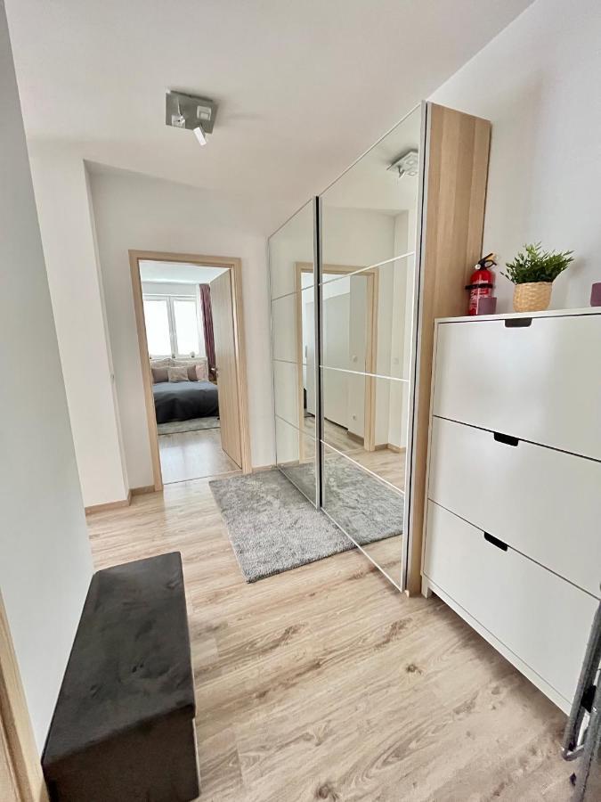 Diamond Apartments - 3 Bedroom, Luxurious Apartment In The Heart Of The City Будапеща Екстериор снимка