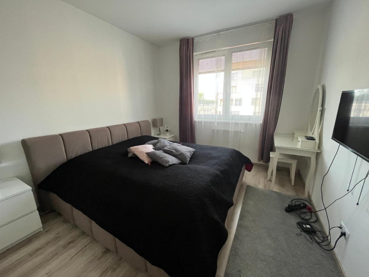 Diamond Apartments - 3 Bedroom, Luxurious Apartment In The Heart Of The City Будапеща Екстериор снимка